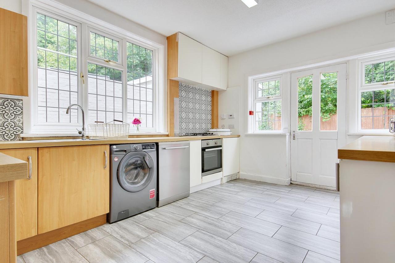Cragside Villa With Hot Tub Bournemouth Exterior foto